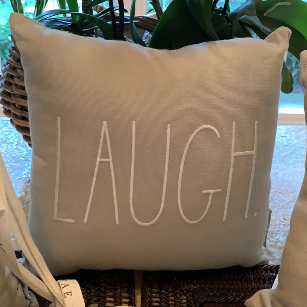 A $$$ STEAL at ONLY $10 per pillow! NWT!
LIVE & LAUGH & LOVE RAE DUNN PERFECTION - Picture 4 of 7